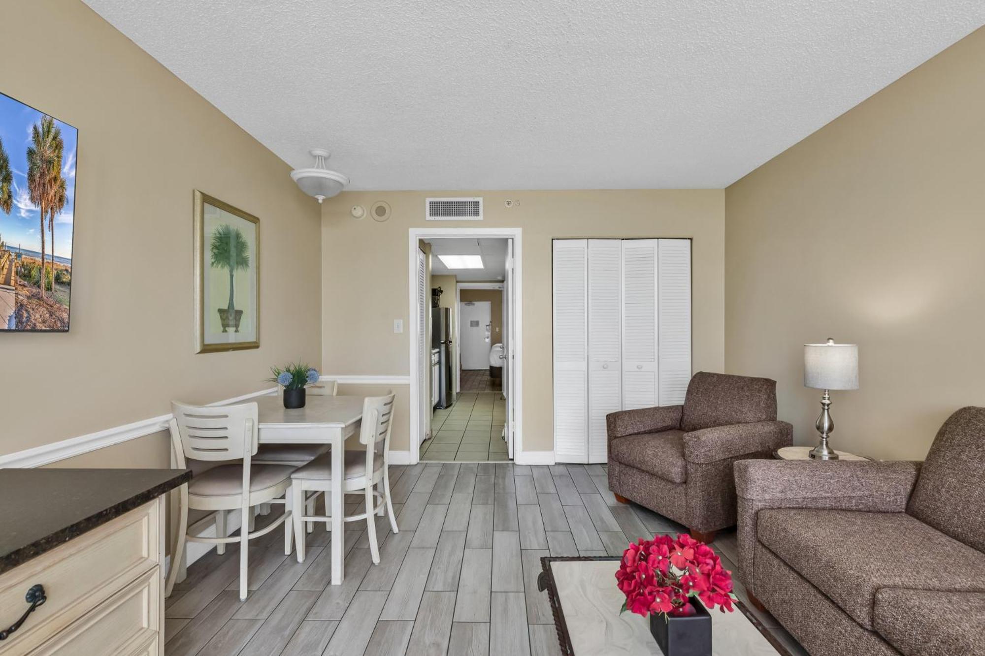 Oceanfront Condo Camelot By The Sea Myrtle Beach Eksteriør bilde
